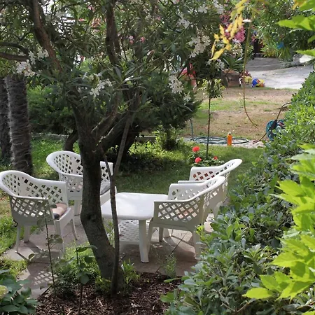 By The Sea - 2354 Apartman