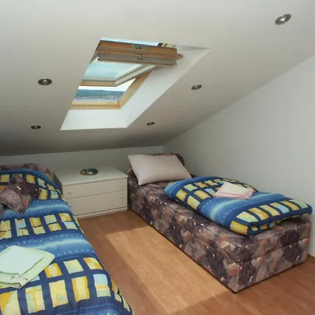 By The Sea - 2354 Apartman