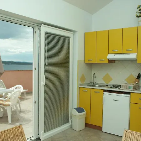 By The Sea - 2354 Apartman